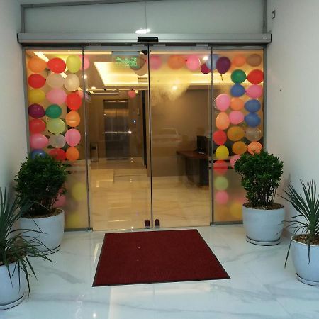 Infinity Juffair Suites Manama Exterior foto